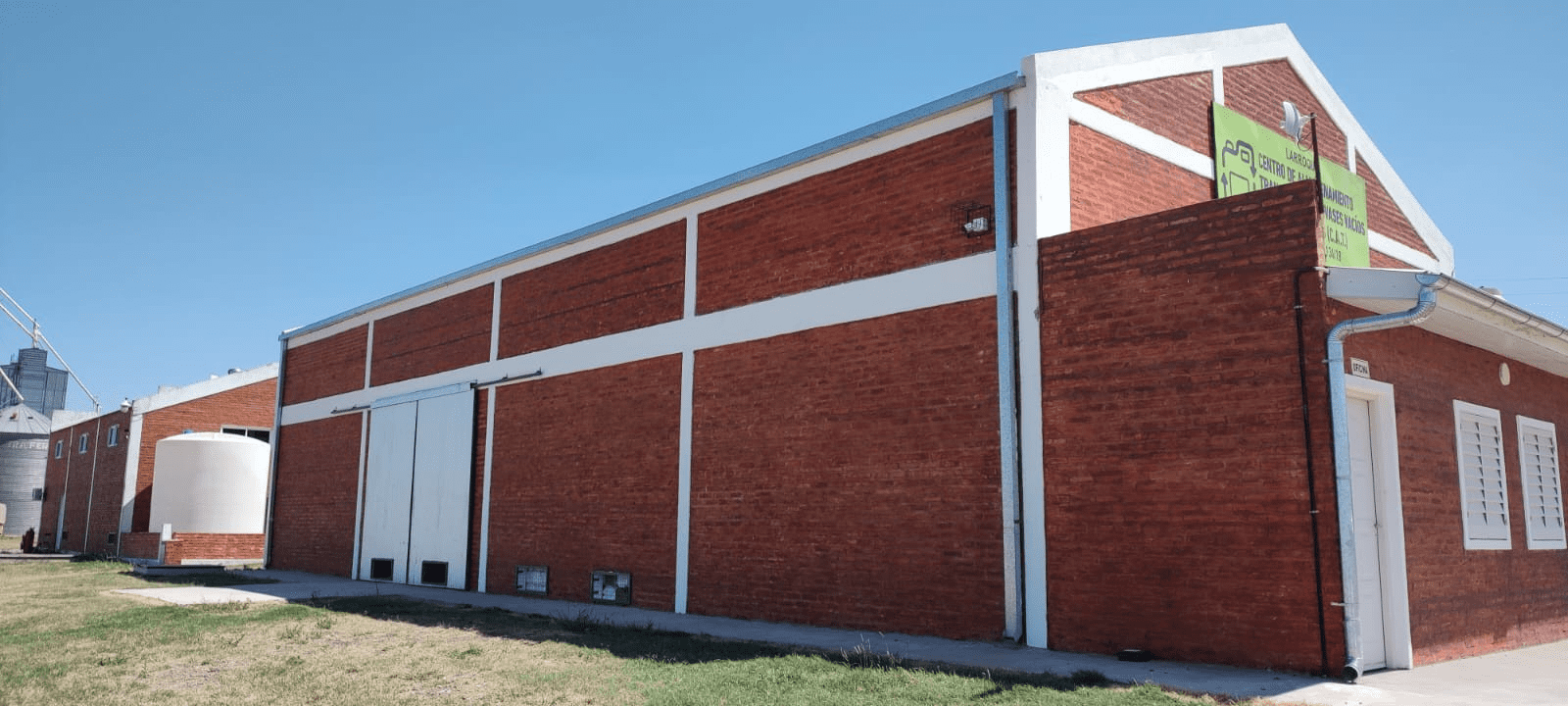 CAT LARROQUE - ENTRE RIOS